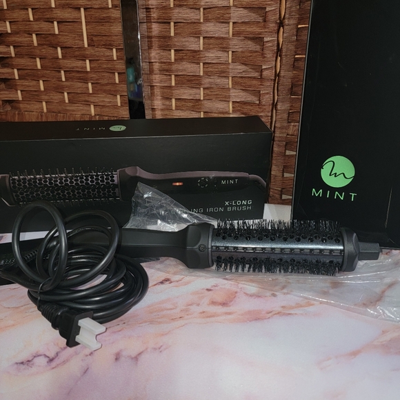 Mint XL 1 1/3 Inch Curling Thermal Brush - Picture 3 of 9